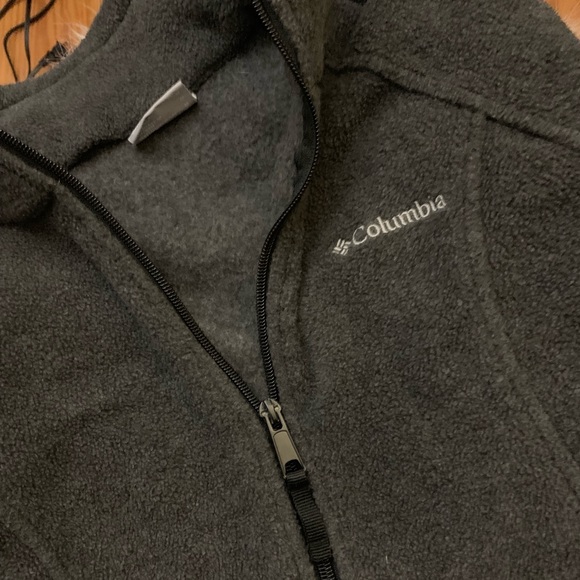 Columbia Tops - Columbia zip up